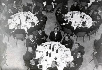 Iconographie - Le banquet au palais des Congrès