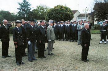 Iconographie - Cérémonie de remise du drapeau Section soldats de France