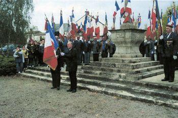 Iconographie - Cérémonie de remise du drapeau Section soldats de France