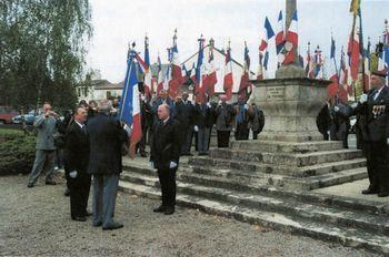 Iconographie - Cérémonie de remise du drapeau Section soldats de France