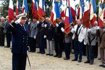Iconographie - Cérémonie de remise du drapeau Section soldats de France