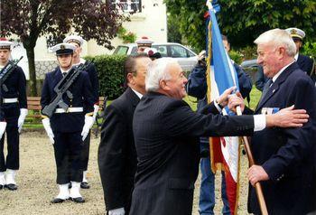 Iconographie - Cérémonie de remise du drapeau Section soldats de France