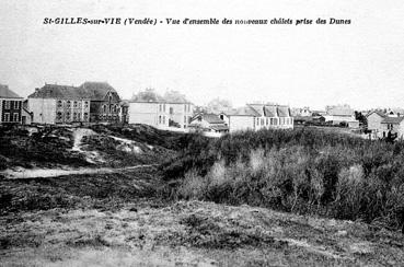 Iconographie - Vue d'ensemble des nouveaux chalets prise des dunes