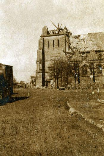 Iconographie - L'église bombardée