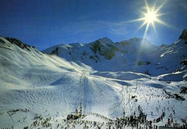 Iconographie - Les pistes de ski et les pics d'Aulian