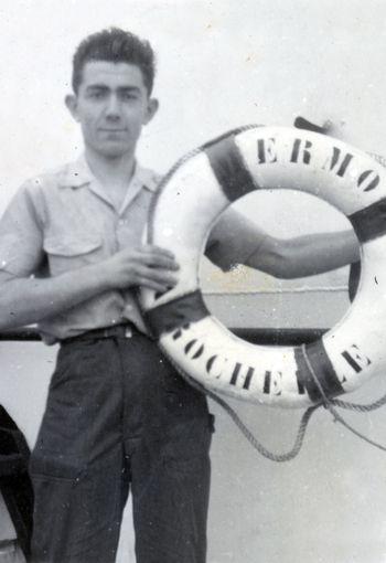 Iconographie - Georges Tanneau à bord du Mernoz, de La Rochelle