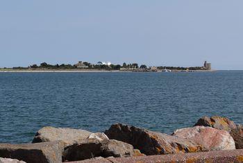 Iconographie - L'île de Tatihou vue du port