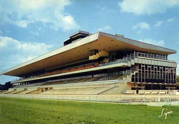 Iconographie - Champ de courses - Les tribunes