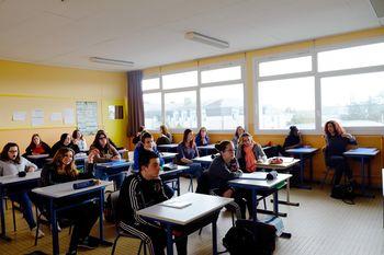 Iconographie - Sensibilisation à la recherche sur la Saint-Laurent au lycée Saint-Clair