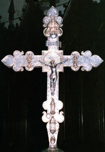 Iconographie - croix processionnelle du 16ème siècle