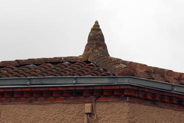 Iconographie - Cône de faîtage, place de l'Eglise