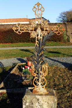 Iconographie - Plame de l'UNC sur une tombe