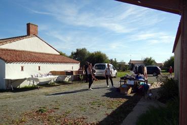 Iconographie - Vide grenier pour les 40 ans d'Arexcpo