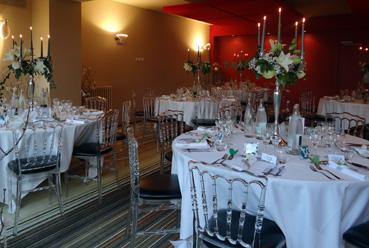 Iconographie - Tables dressées pour un mariage au château du Brandois 