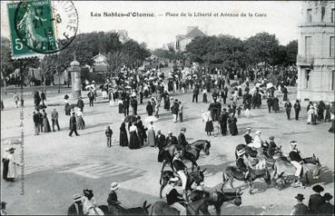 Iconographie - Place de la Liberté et avenue de la Gare