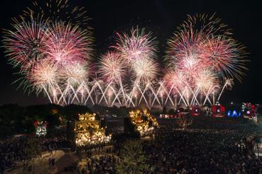 Iconographie - Feux d'artifice de Jacques Couturier au Festival Hellfest