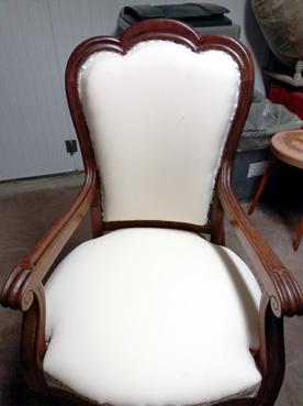 Iconographie - Mise en blanc d'un fauteuil style Louis Philippe 