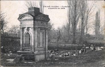 Iconographie - Fontaine construite en 1864