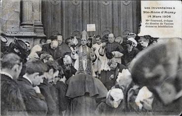 Iconographie - Les inventaires - Mgr Gouraud évêque du diocèse de Vannes donnant sa bénédiction