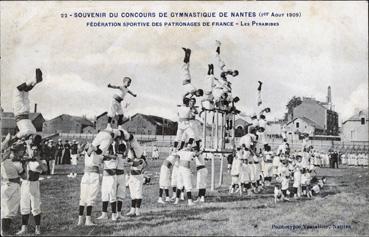 Iconographie - Souvenir du concours de gymnastique de Nantes - Les pyramides