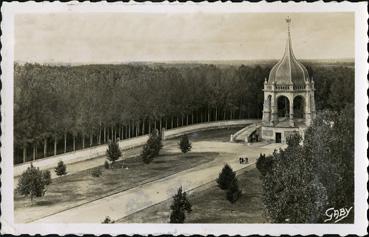 Iconographie - Monument élevé à la mémoire des Bretons morts pour la Patrie