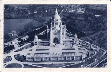 Iconographie - La basilique de Lisieux - Vue aérienne