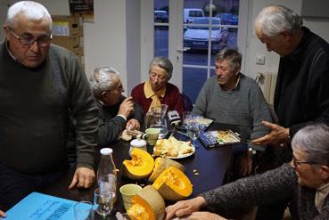 Iconographie - Réunion autour des légumes anciens