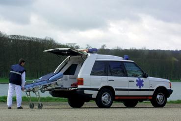 Iconographie - Quatre 4 ambulance Range Rover