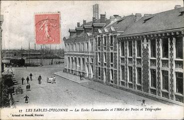 Iconographie - Les écoles communales et l'hôtel des Postes et télégraphes