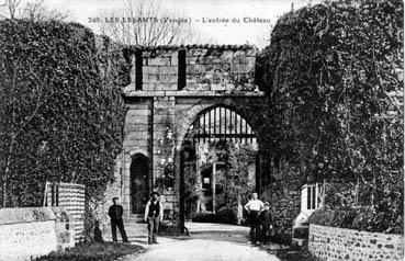 Iconographie - L'entrée du Château