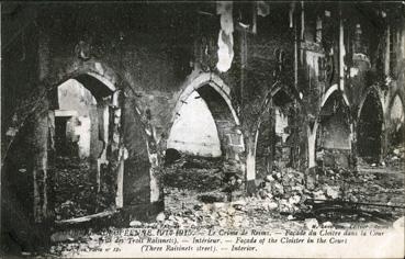 Iconographie - Le crimes de Reims - Façade du cloître de la cour vue des trois Raisinets