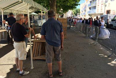 Iconographie - Feux de la Saint-Jean - Montage des stands