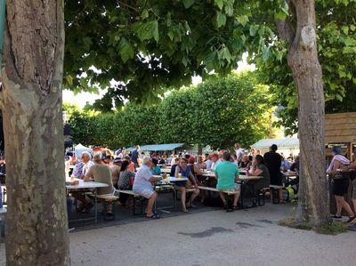 Iconographie - Feux de la Saint-Jean - Tables pour les repas