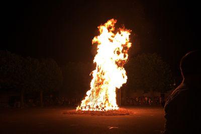 Iconographie - Feux de la Saint-Jean - Le bûcher