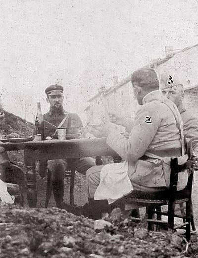 Iconographie - Soldats au cantonnement