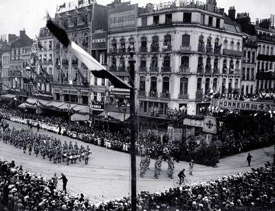 Iconographie - Entrée du 43e d'infanterie