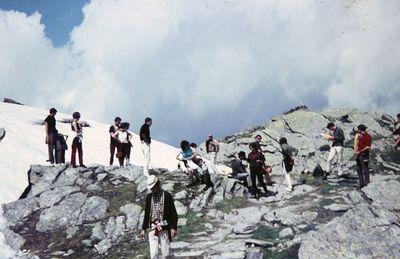 Iconographie - Voyage des jeunes dans les Alpes