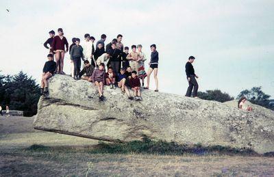 Iconographie - Voyage des jeunes à Carnac