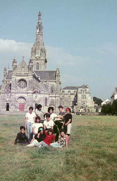 Iconographie - Voyage des jeunes à Sainte-Anne d'Auray
