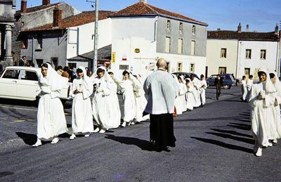 Iconographie - Jour de communion solennelle