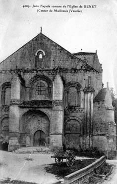 Iconographie - Jolie façade romane de l'église