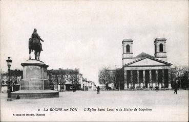 Iconographie - L'église Saint-Louis et la statue de Napoléon