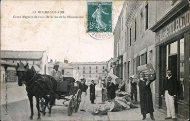 Iconographie - Grand magasin de tissus de la rue de la poissonnerie