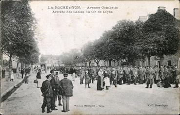 Iconographie - Avenue Gambetta - Arrivée des Sables du 93e de ligne