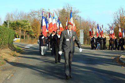 Iconographie - Remise de drapeau à la section UNC Faymoreau-Marillet