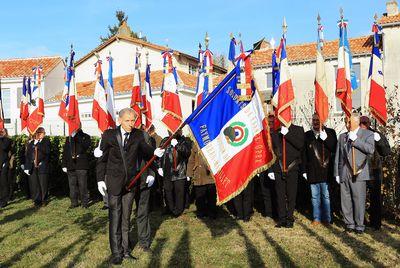 Iconographie - Remise de drapeau à la section UNC Faymoreau-Marillet