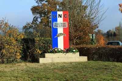 iconographie - Remise de drapeau à la section UNC Faymoreau-Marillet