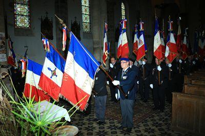 Iconographie - Cérémonie patriotique avec l'UNC 85