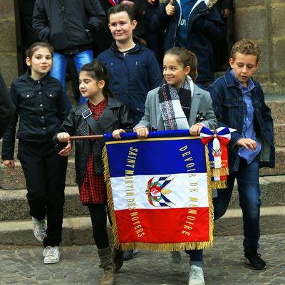 Iconographie - Cérémonie patriotique avec l'UNC 85