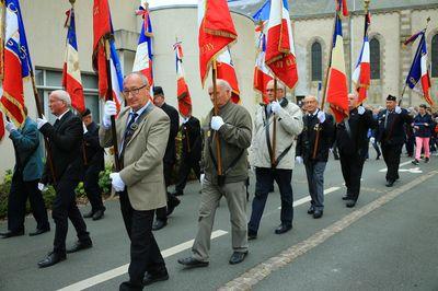 Iconographie - Cérémonie patriotique avec l'UNC 85